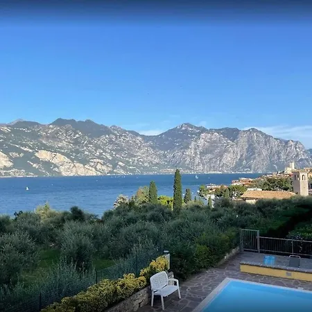 Apartment Perla Del - Enchanting View Malcesine